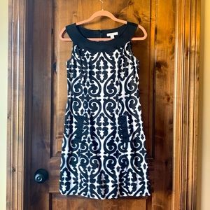 Black and white patterned dress